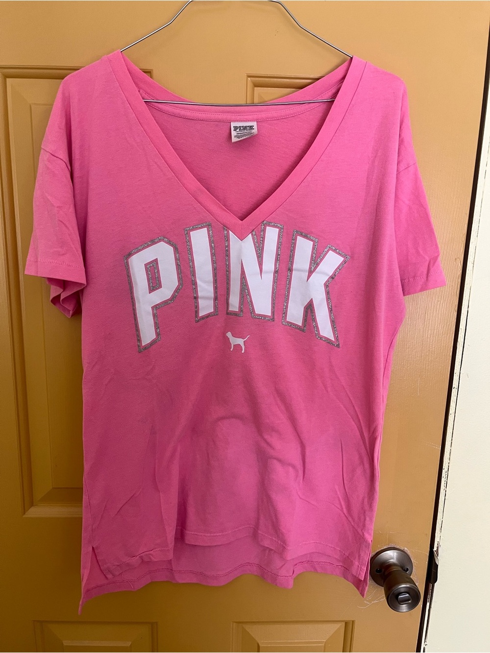 PINK V-tneck Tee in bright Pink